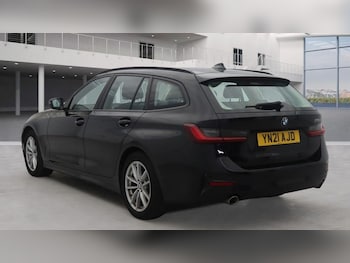 Used BMW 3 Series 2021 for sale - 76406589: Photo