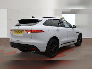 Used Jaguar F-Pace 2019 for sale - 78525382: Photo