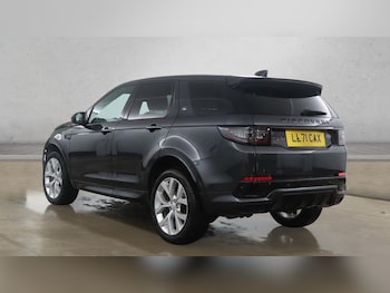 Used Land Rover Discovery Sport 2021 for sale - 76950541: Photo