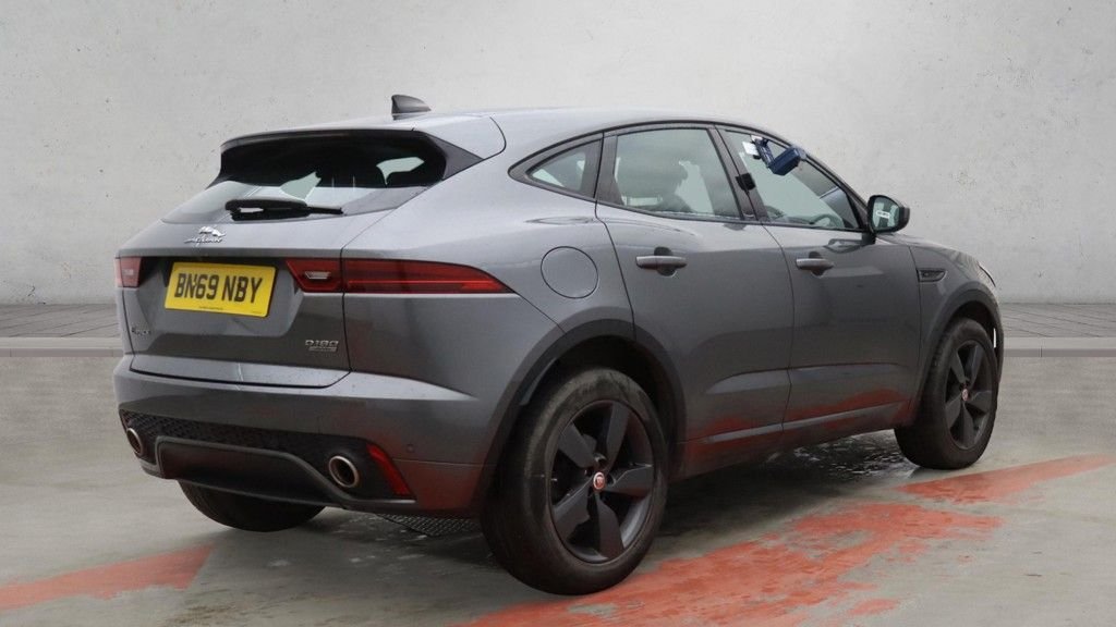 Used Jaguar E-Pace 2020 for sale - 76604956: Photo 2