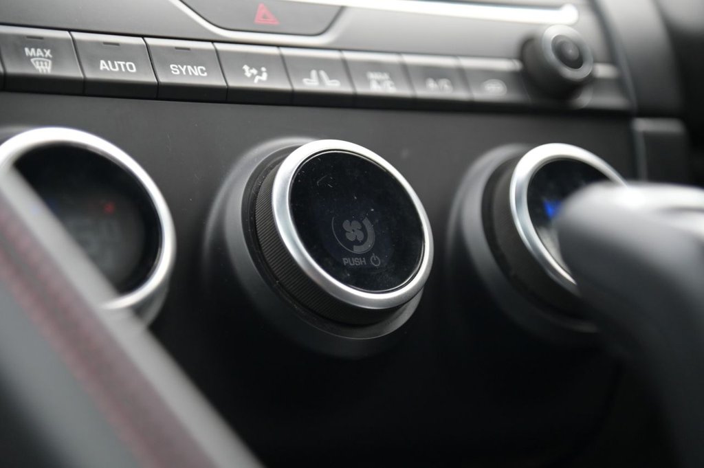 Used Jaguar E-Pace 2020 for sale - 76604956: Photo 20