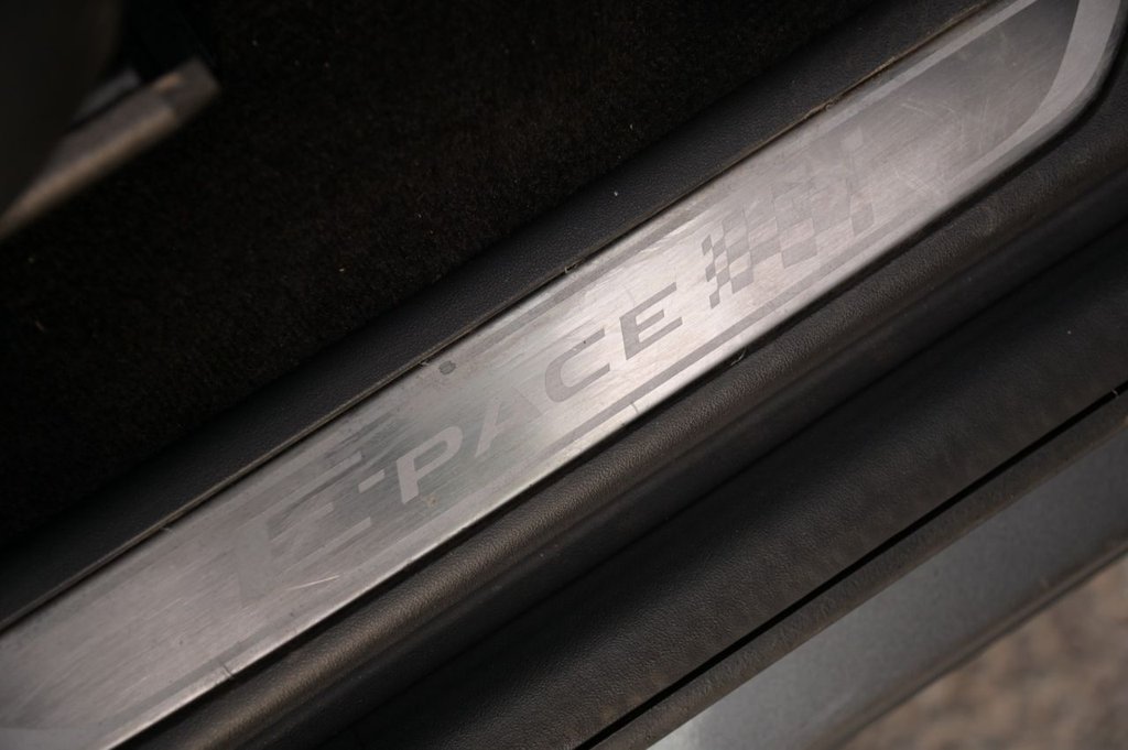 Used Jaguar E-Pace 2020 for sale - 76604956: Photo 27