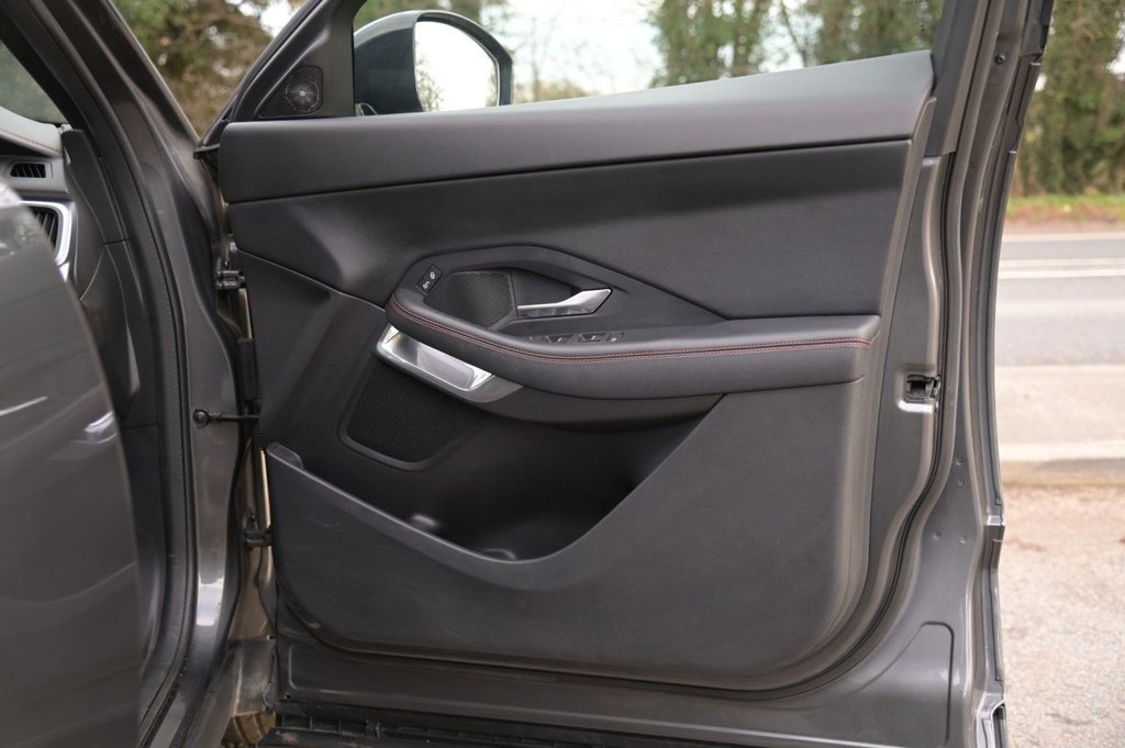 Used Jaguar E-Pace 2020 for sale - 76604956: Photo 29