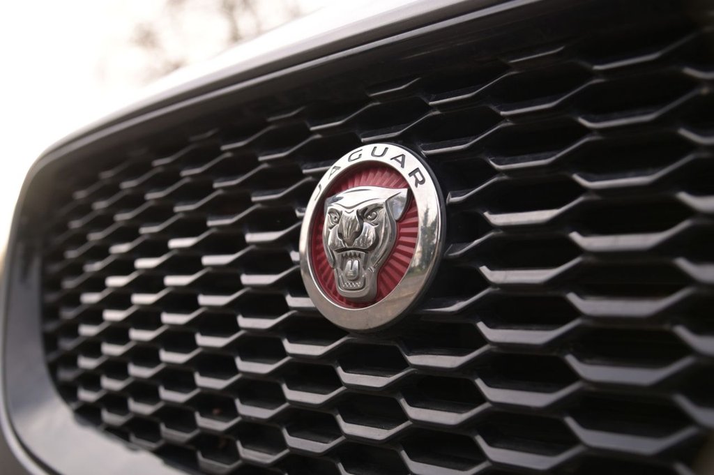 Used Jaguar E-Pace 2020 for sale - 76604956: Photo 36