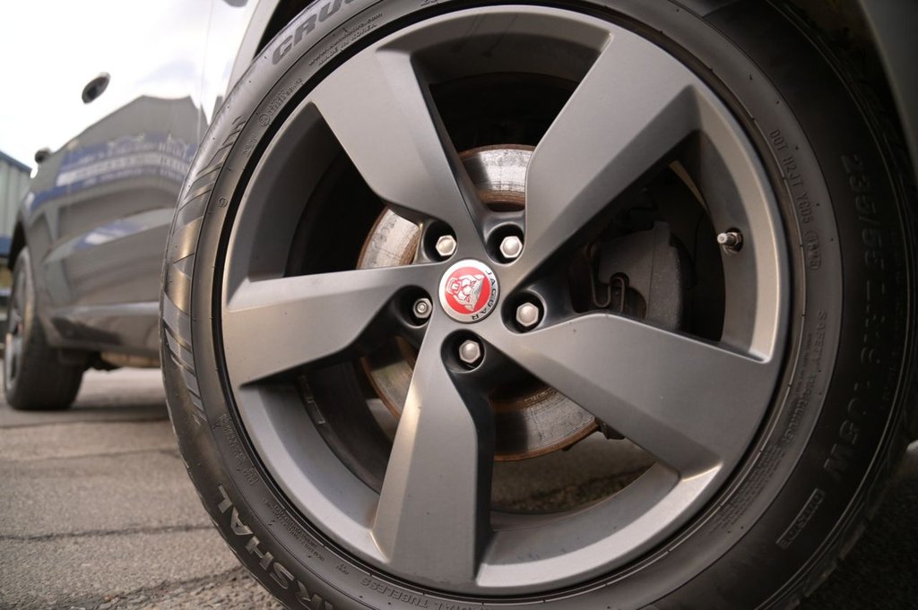 Used Jaguar E-Pace 2020 for sale - 76604956: Photo 42