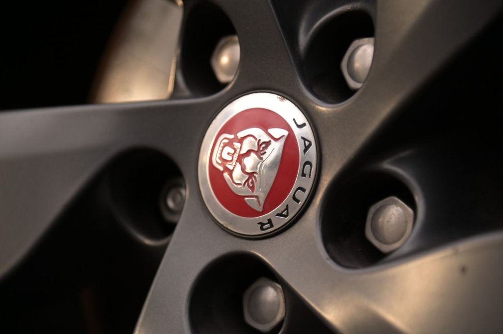 Used Jaguar E-Pace 2020 for sale - 76604956: Photo 43