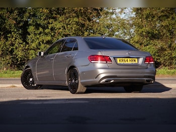 Used Mercedes-Benz E Class 2014 for sale - 76496044: Photo