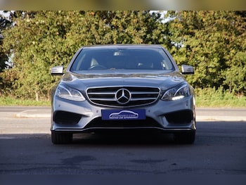 Used Mercedes-Benz E Class 2014 for sale - 76496044: Photo