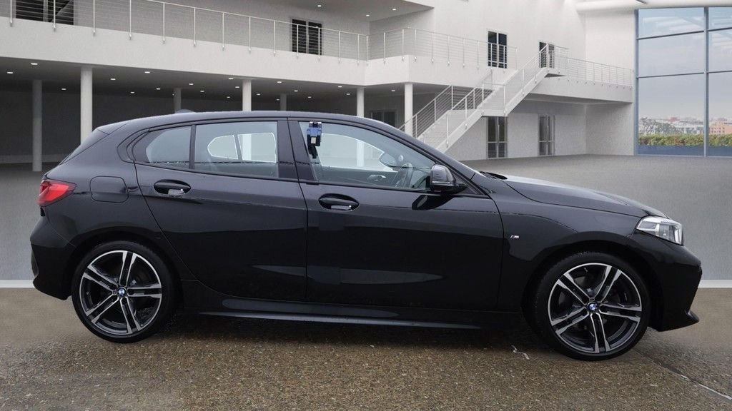 Used BMW 1 Series 2022 for sale - 76923860: Photo 5