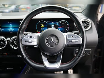 Used Mercedes-Benz GLA 2023 for sale - 79245502: Photo