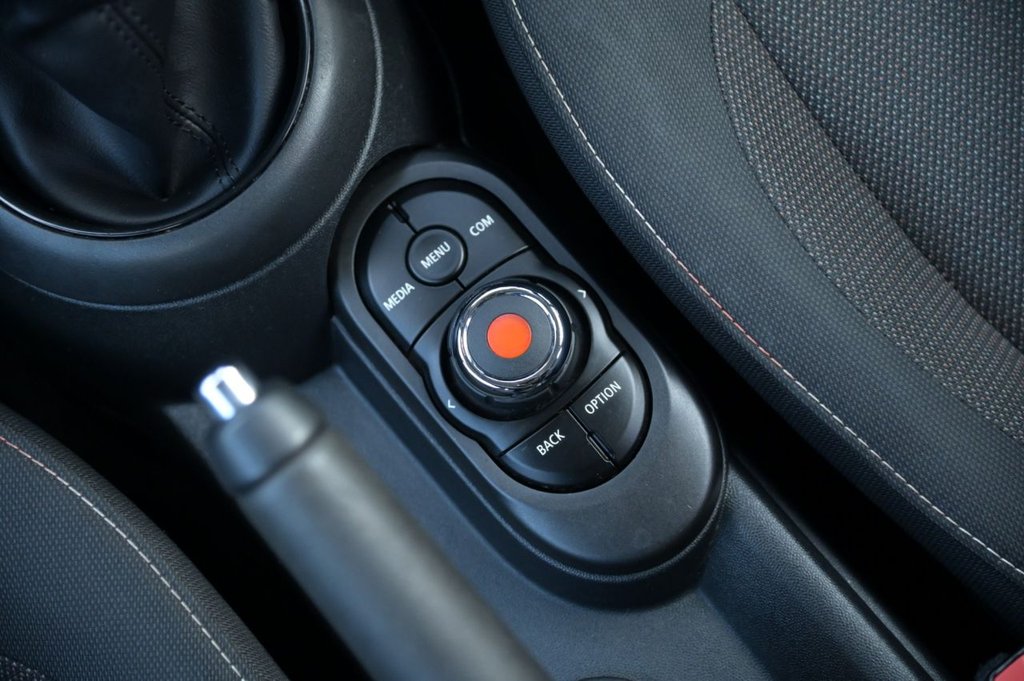 Used MINI Hatch 2019 for sale - 76132906: Photo 19