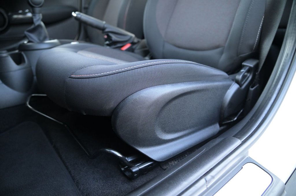 Used MINI Hatch 2019 for sale - 76132906: Photo 22