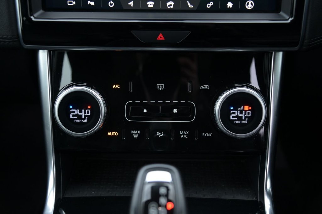 Used Jaguar XE 2019 for sale - 76710903: Photo 17