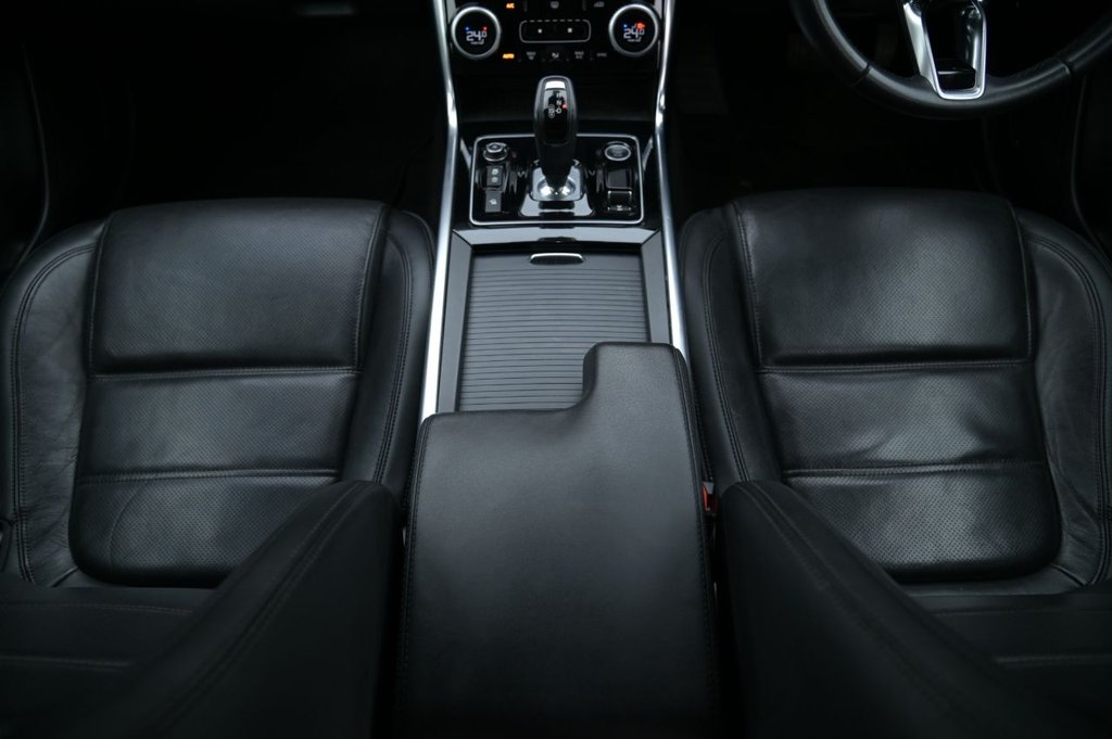 Used Jaguar XE 2019 for sale - 76710903: Photo 18