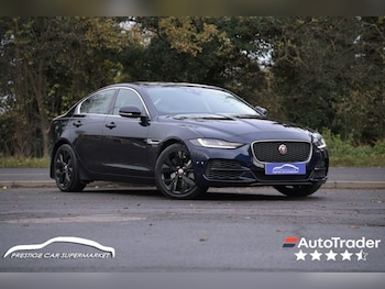 Used Jaguar XE 2019 for sale - 76710903: Photo