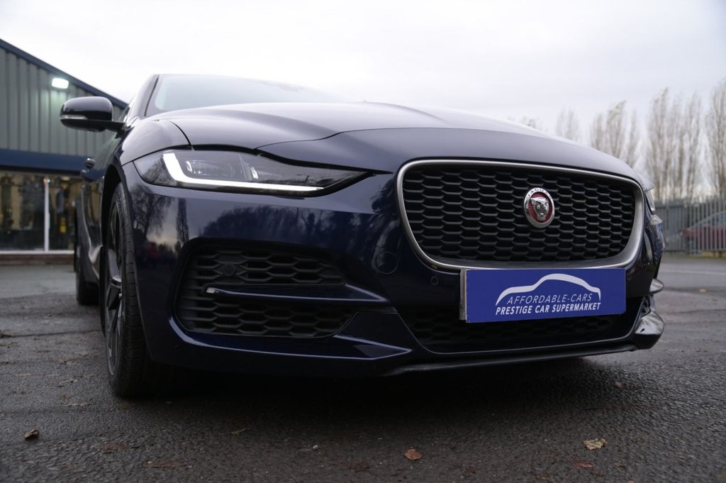 Used Jaguar XE 2019 for sale - 76710903: Photo 36