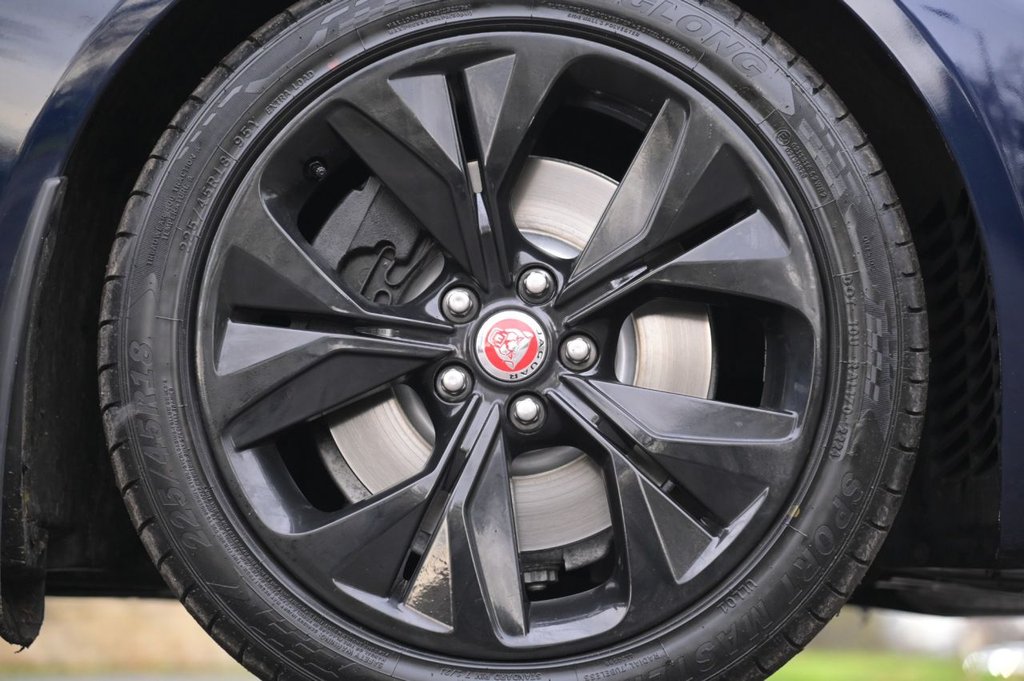 Used Jaguar XE 2019 for sale - 76710903: Photo 37