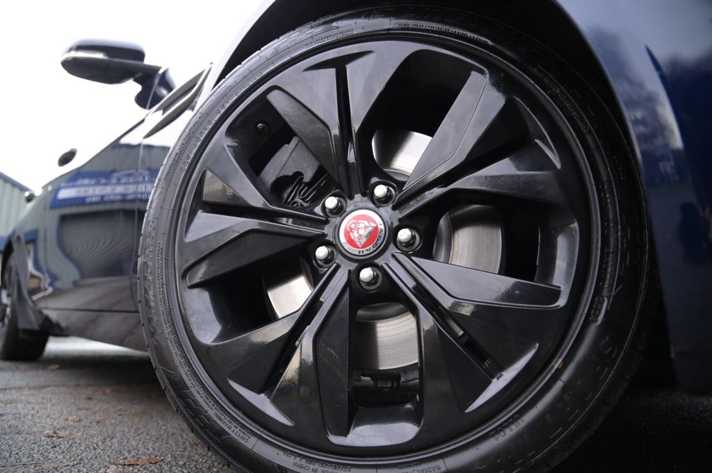 Used Jaguar XE 2019 for sale - 76710903: Photo 38