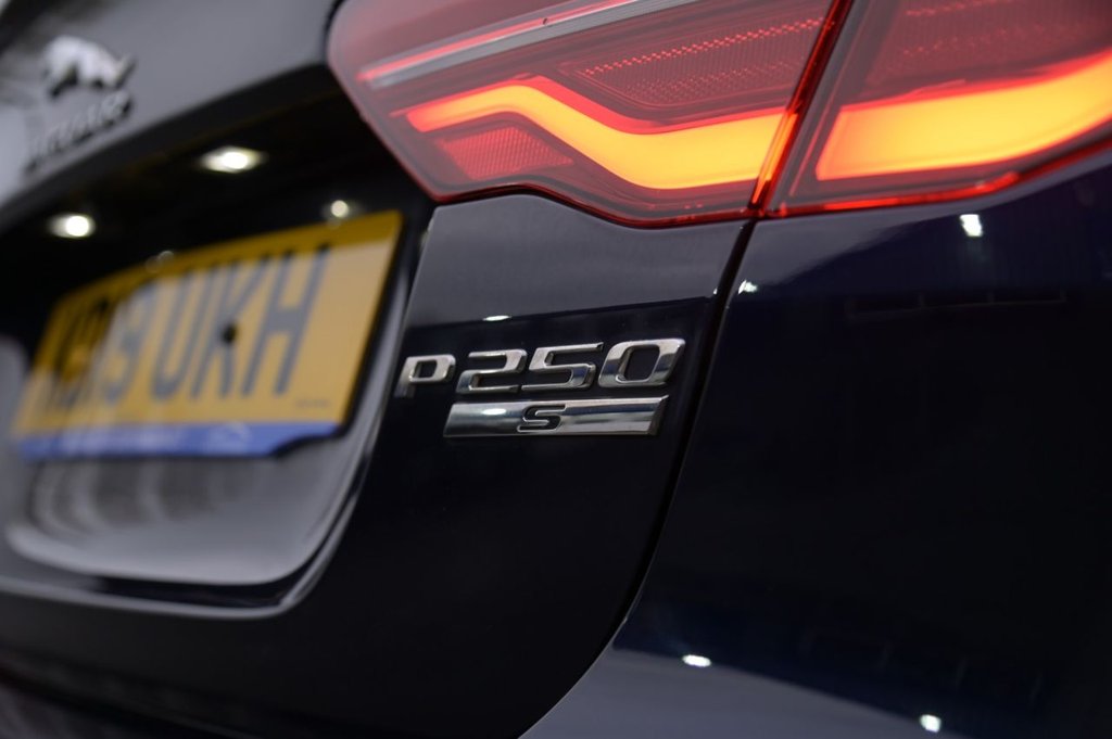 Used Jaguar XE 2019 for sale - 76710903: Photo 47