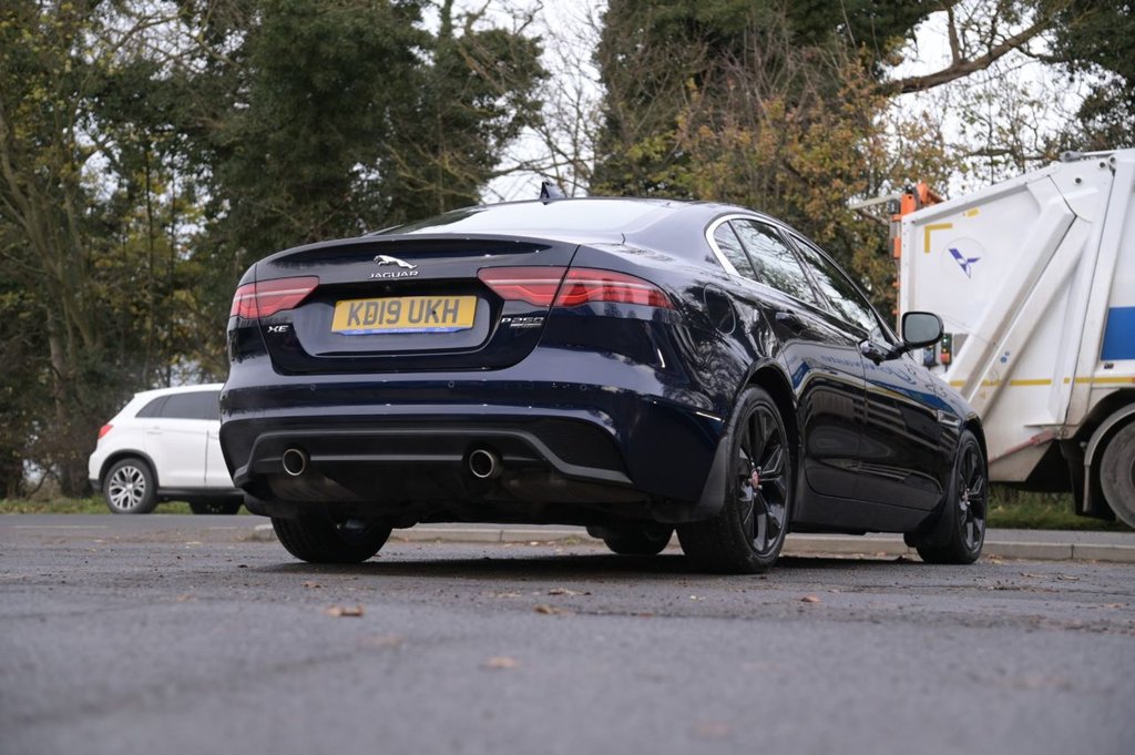 Used Jaguar XE 2019 for sale - 76710903: Photo 7