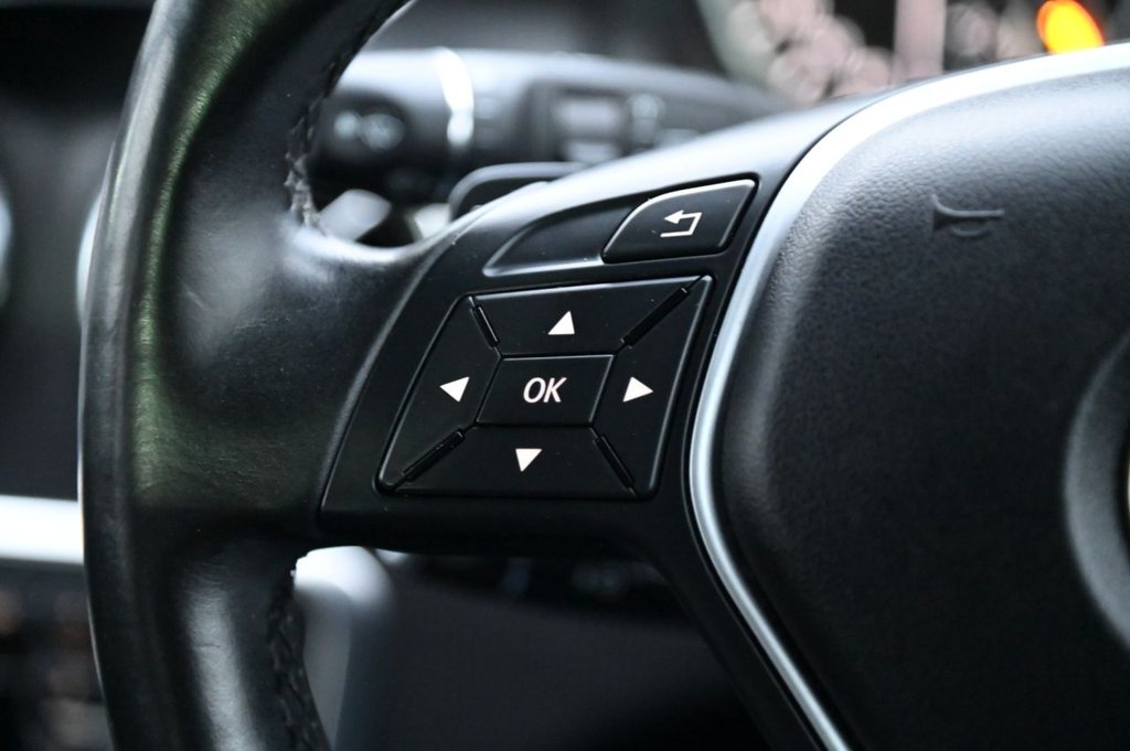 Used Mercedes-Benz A-Class 2014 for sale - 77171565: Photo 11