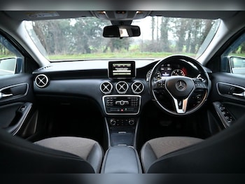 Used Mercedes-Benz A-Class 2014 for sale - 77171565: Photo