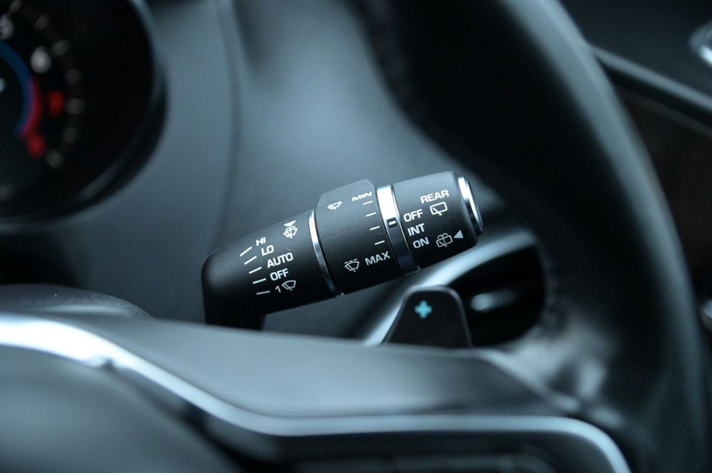 Used Jaguar F-Pace 2016 for sale - 76604930: Photo 14