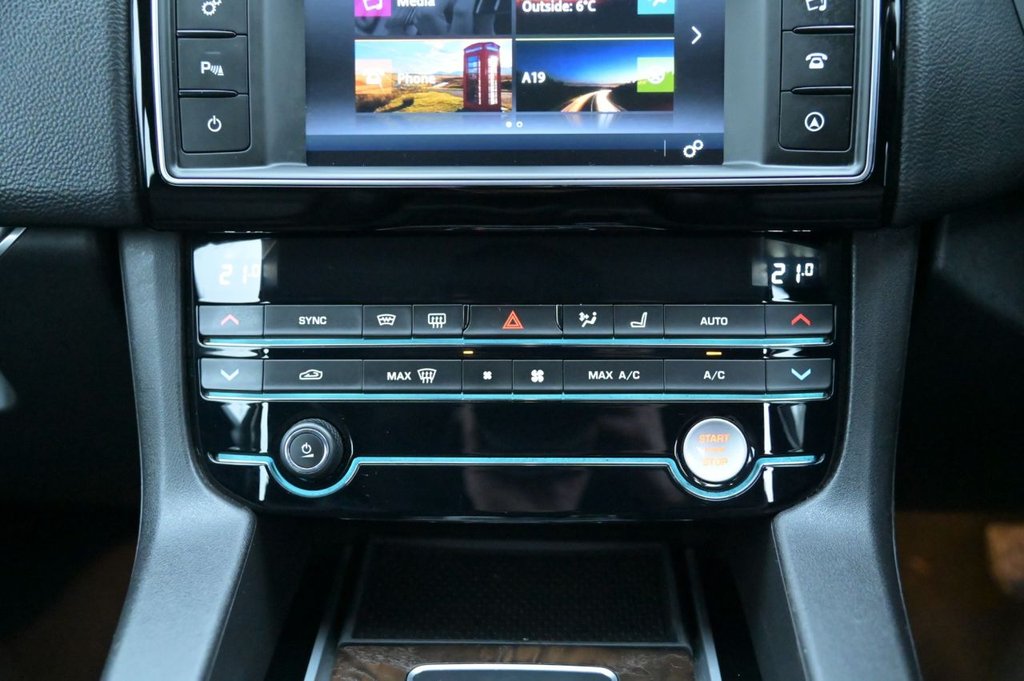 Used Jaguar F-Pace 2016 for sale - 76604930: Photo 19