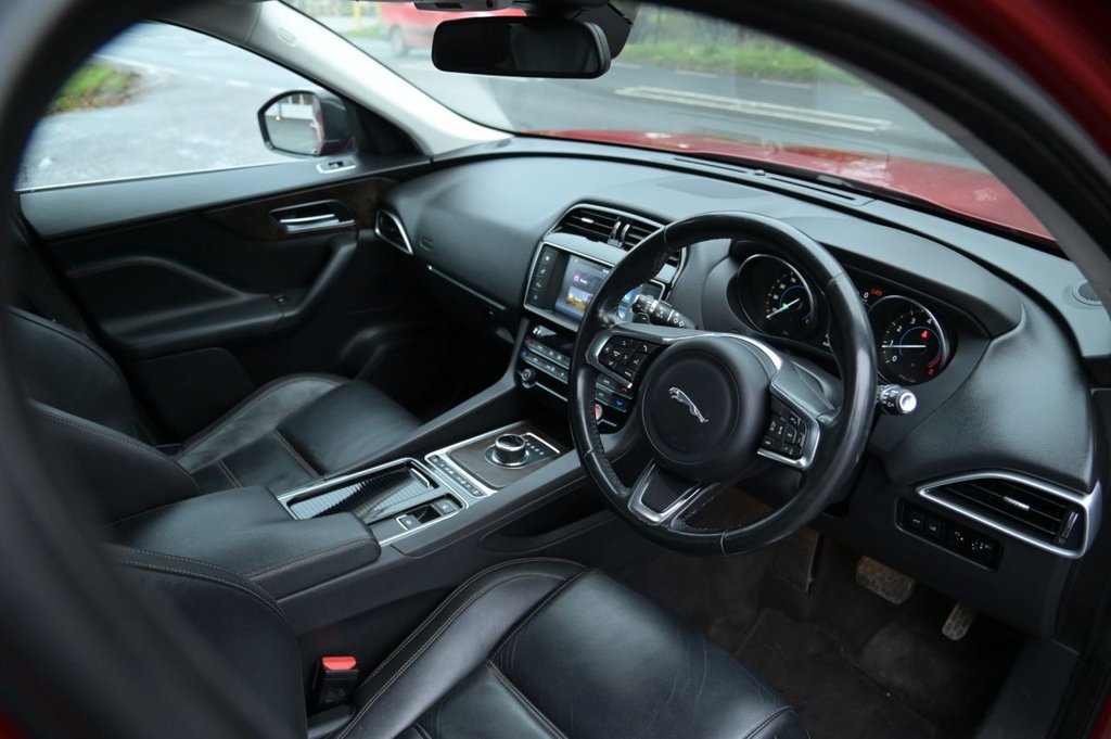 Used Jaguar F-Pace 2016 for sale - 76604930: Photo 33