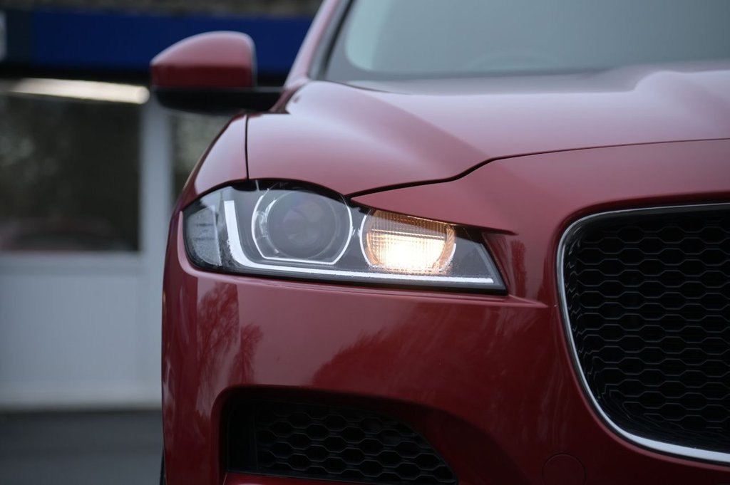 Used Jaguar F-Pace 2016 for sale - 76604930: Photo 38