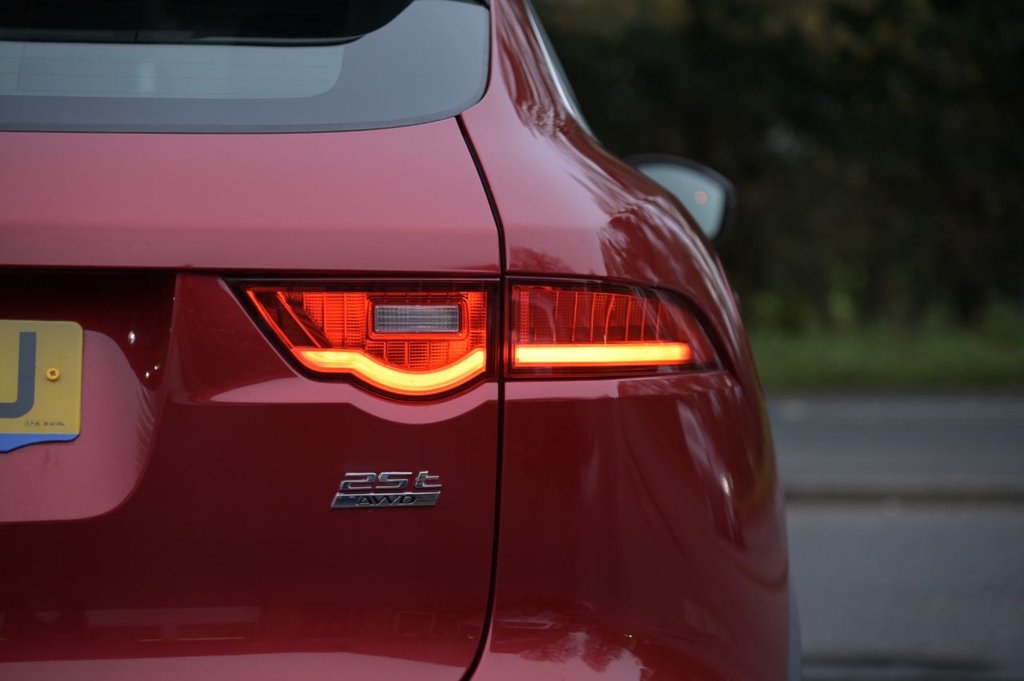 Used Jaguar F-Pace 2016 for sale - 76604930: Photo 48