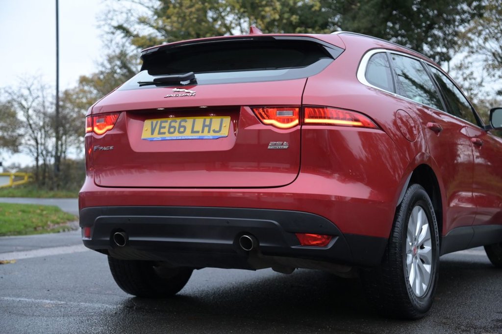 Used Jaguar F-Pace 2016 for sale - 76604930: Photo 49
