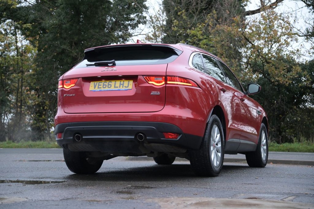 Used Jaguar F-Pace 2016 for sale - 76604930: Photo 7