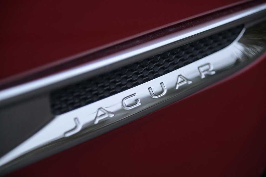 Used Jaguar F-Pace 2016 for sale - 76604930: Photo 8