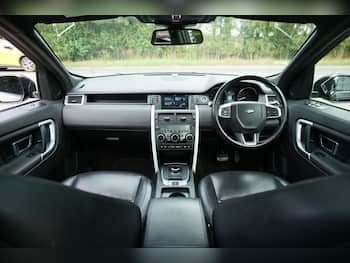 Used Land Rover Discovery Sport 2018 for sale - 79737847: Photo