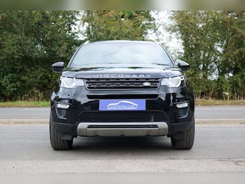 Used Land Rover Discovery Sport 2018 for sale - 79737847: Photo