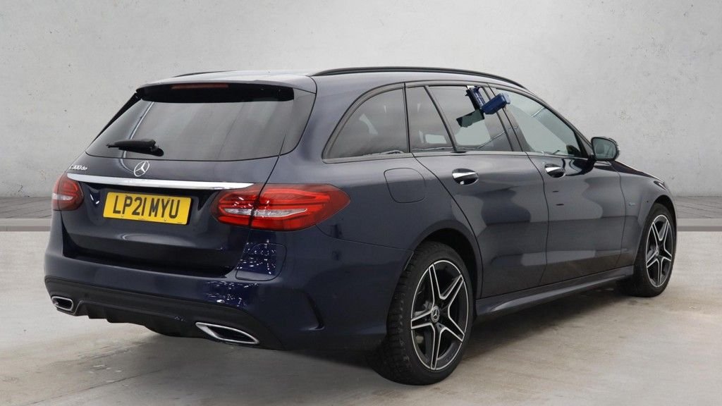 Used Mercedes-Benz C Class 2021 for sale - 77507642: Photo 2