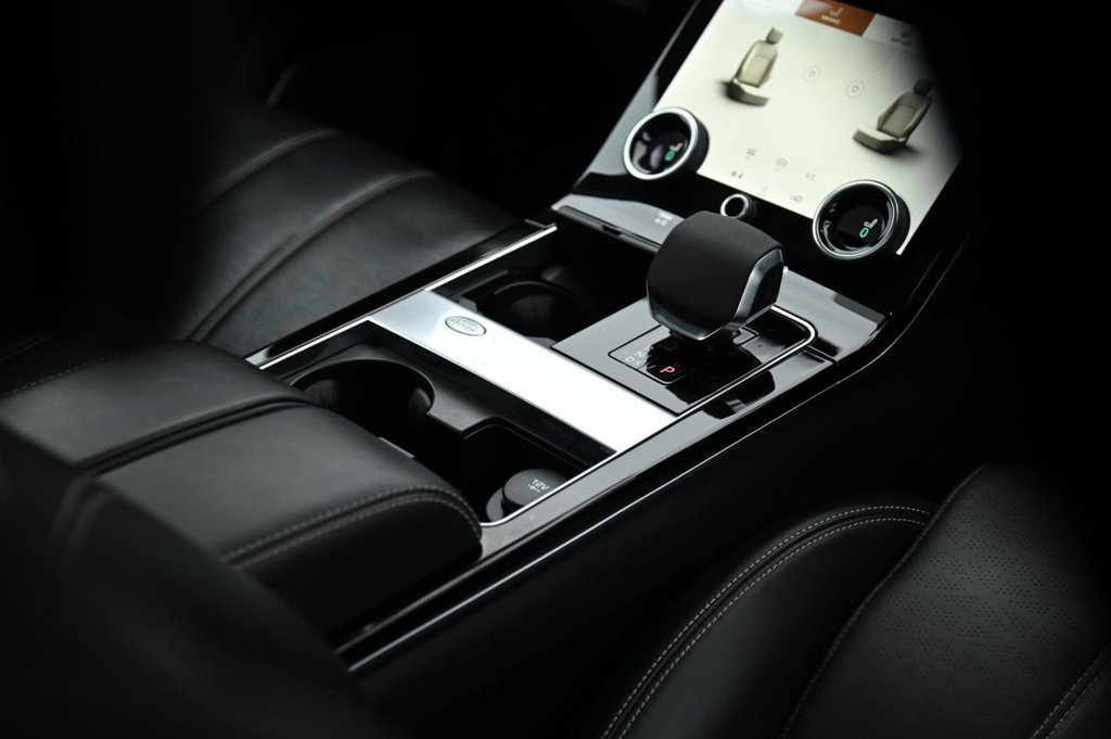 Used Land Rover Range Rover Velar 2021 for sale - 76923912: Photo 24