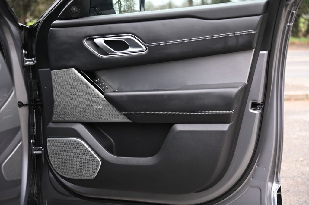 Used Land Rover Range Rover Velar 2021 for sale - 76923912: Photo 30