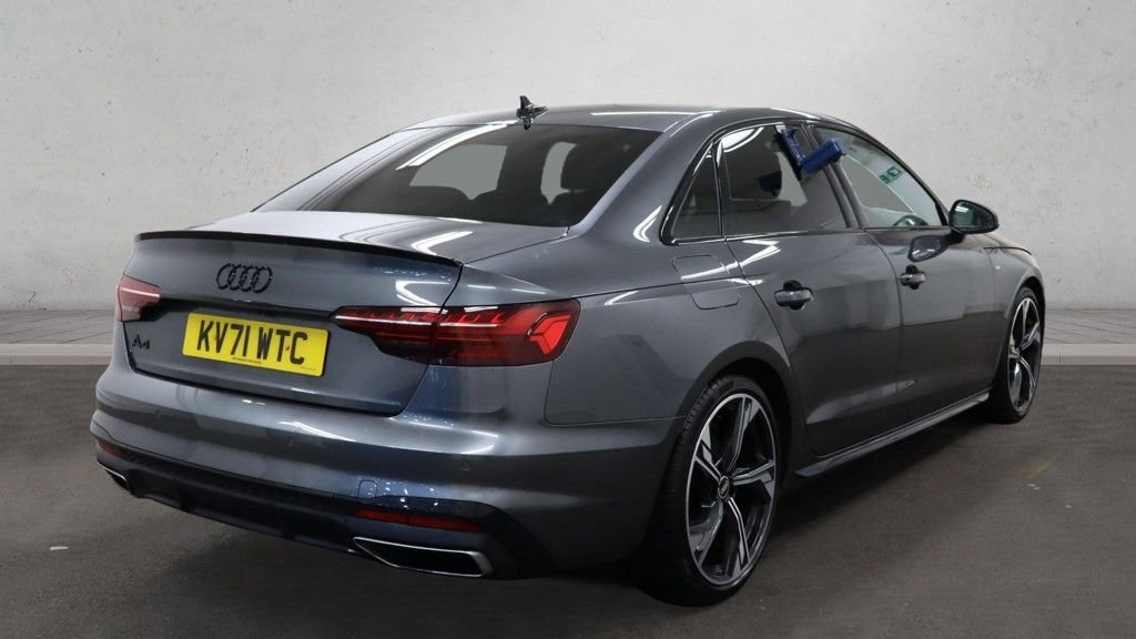 Used Audi A4 2021 for sale - 76582825: Photo 2