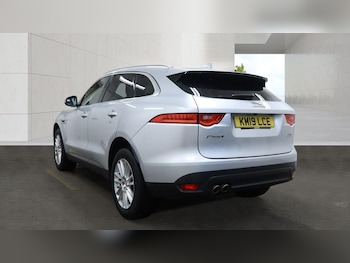Used Jaguar F-Pace 2019 for sale - 78887106: Photo