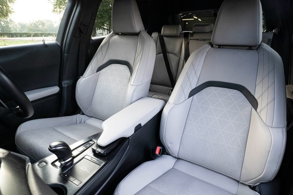 Used Lexus UX 2021 for sale - 75974218: Photo 18