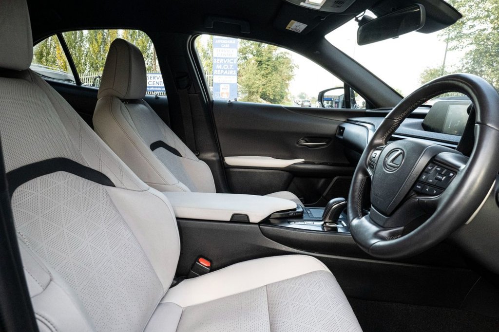 Used Lexus UX 2021 for sale - 75974218: Photo 21