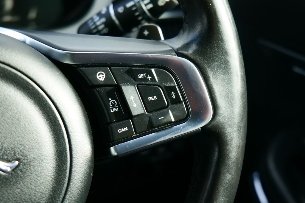 Used Jaguar E-Pace 2019 for sale - 77369755: Photo 12