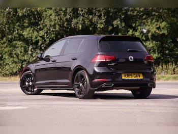 Used Volkswagen Golf 2019 for sale - 75799509: Photo