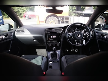 Used Volkswagen Golf 2019 for sale - 75799509: Photo