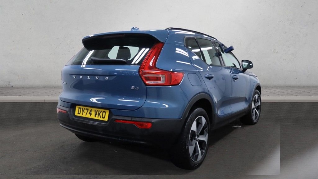 Used Volvo XC40 2024 for sale - 77547422: Photo 2