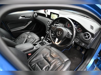 Used Mercedes-Benz A-Class 2015 for sale - 76950096: Photo