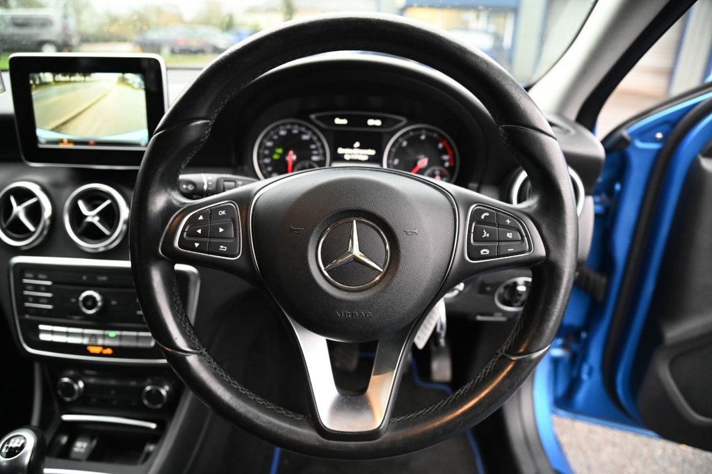 Used Mercedes-Benz A-Class 2015 for sale - 76950096: Photo 4