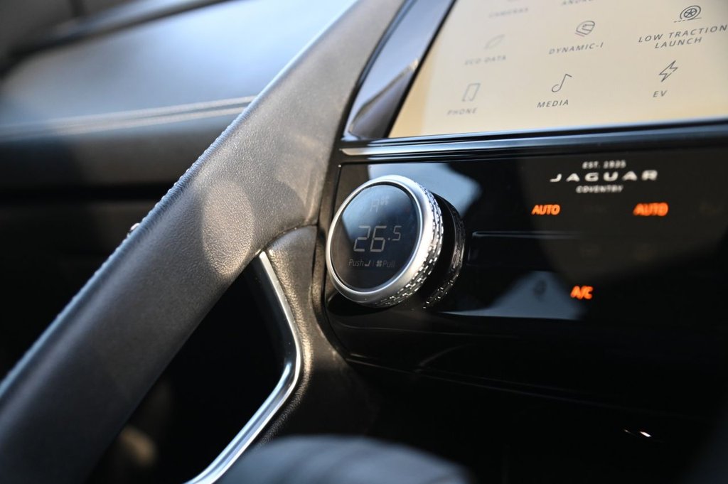 Used Jaguar E-Pace 2022 for sale - 76923885: Photo 20